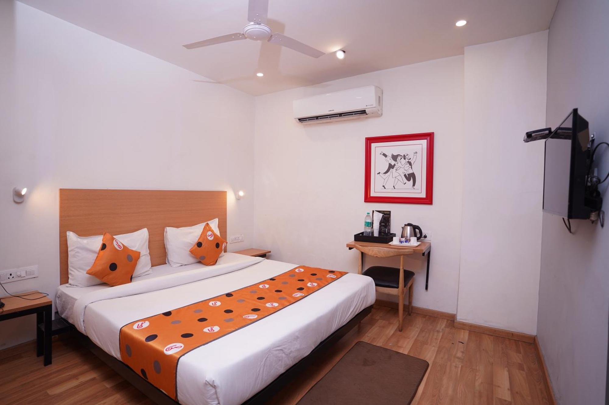 Hotel Mira Residency- Outer Ring Road, Paschim Vihar Делхи Екстериор снимка