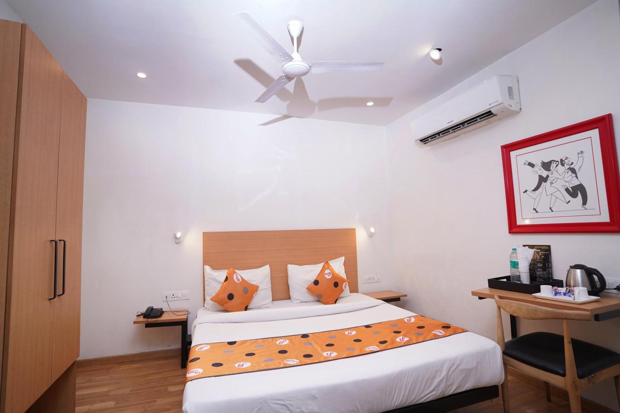Hotel Mira Residency- Outer Ring Road, Paschim Vihar Делхи Екстериор снимка