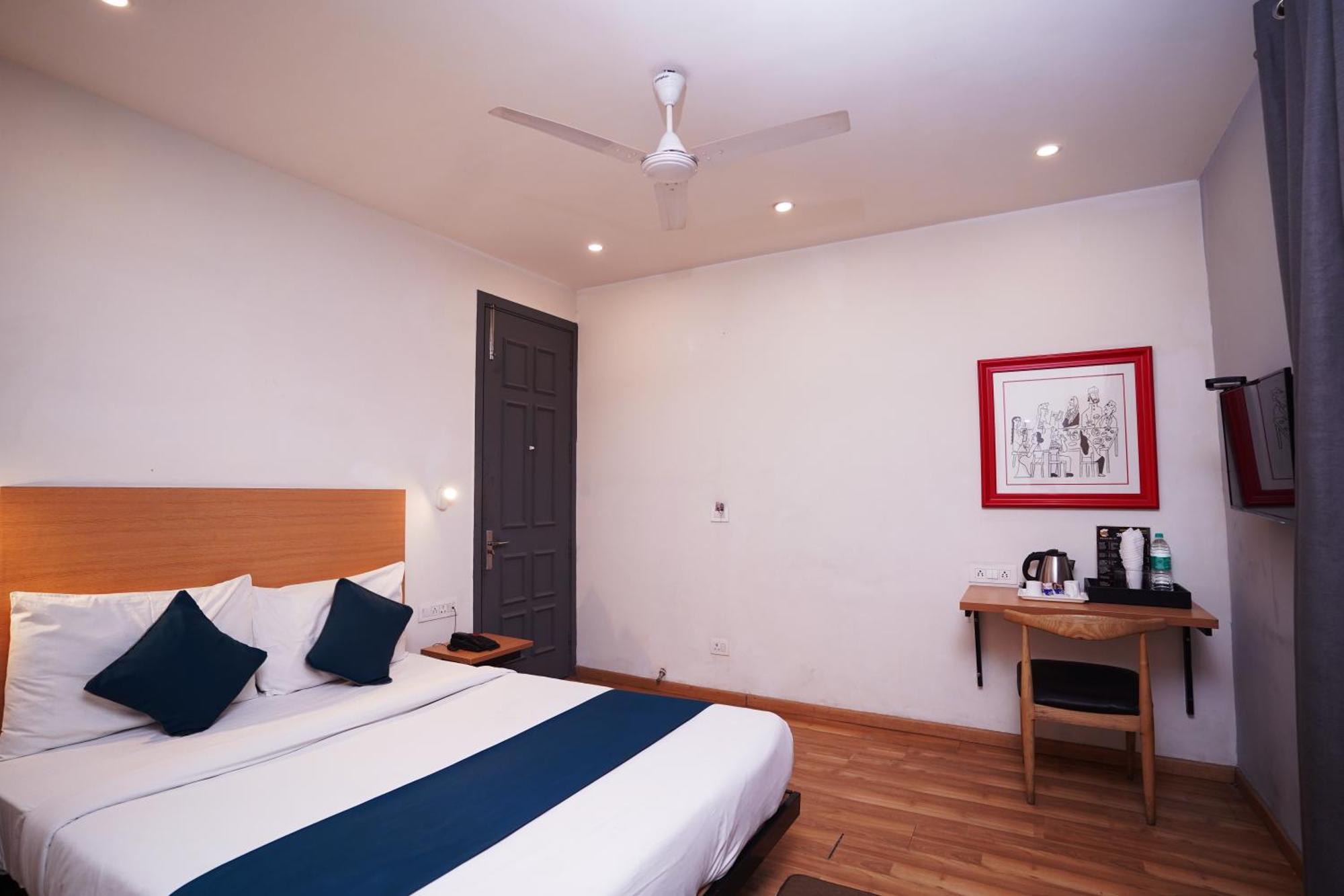 Hotel Mira Residency- Outer Ring Road, Paschim Vihar Делхи Екстериор снимка