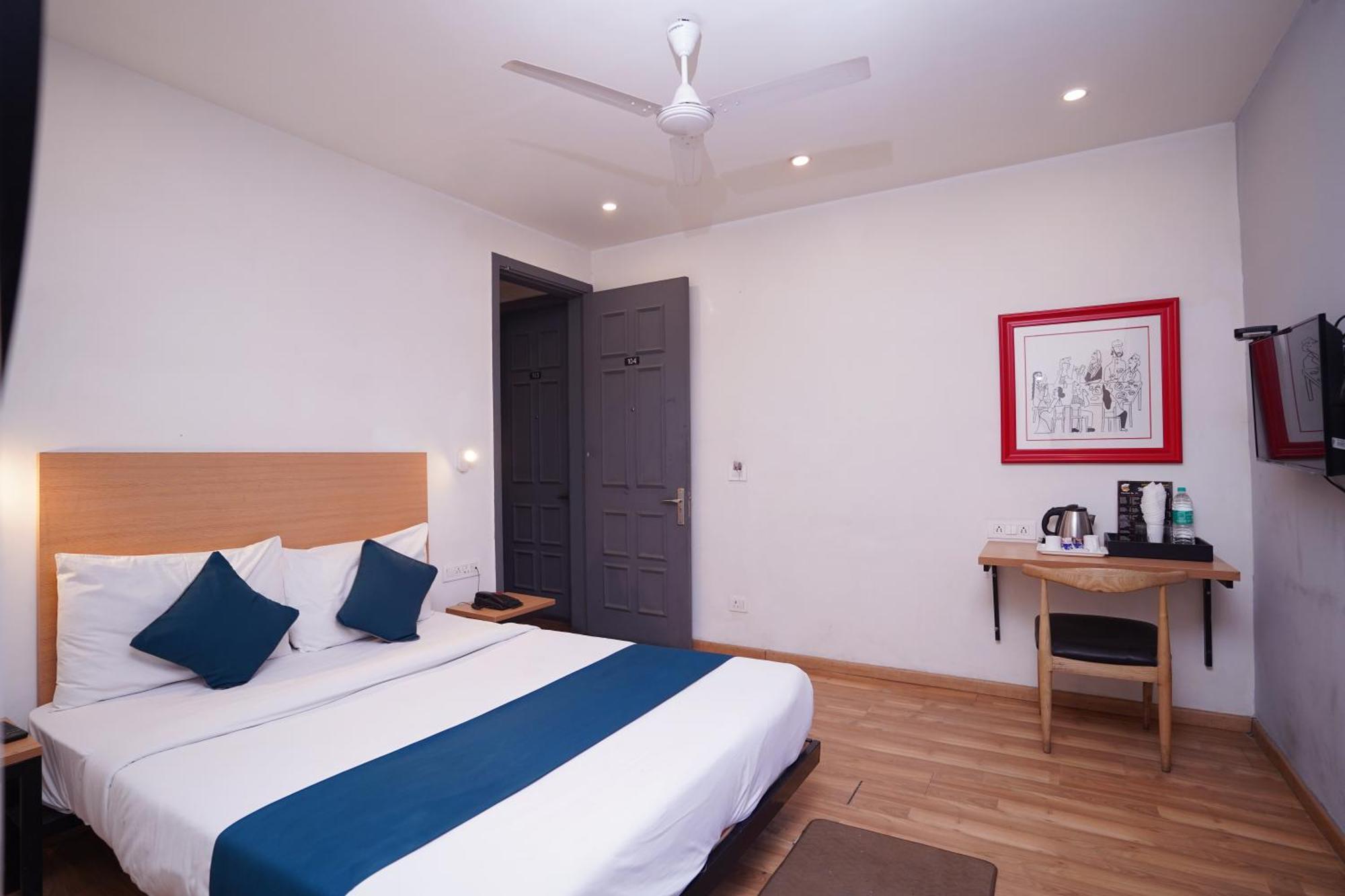 Hotel Mira Residency- Outer Ring Road, Paschim Vihar Делхи Екстериор снимка